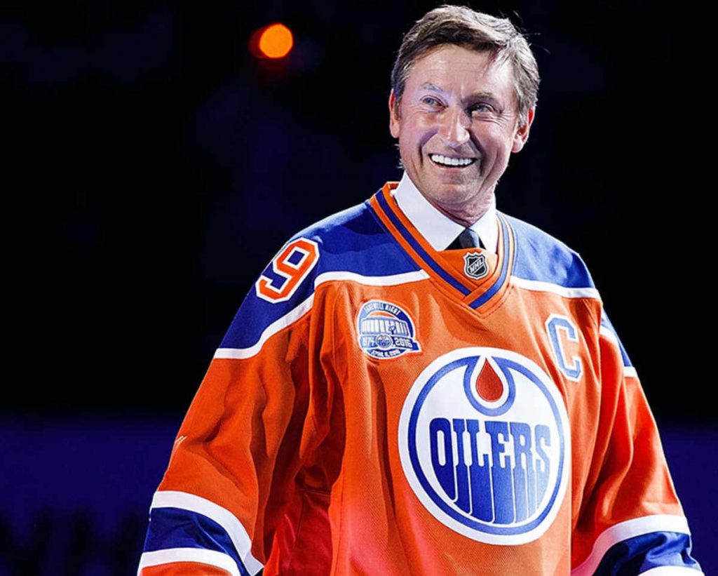 Wayne Gretzky will be honored at the Fifth Annual Jupiter Police Officers’ Ball