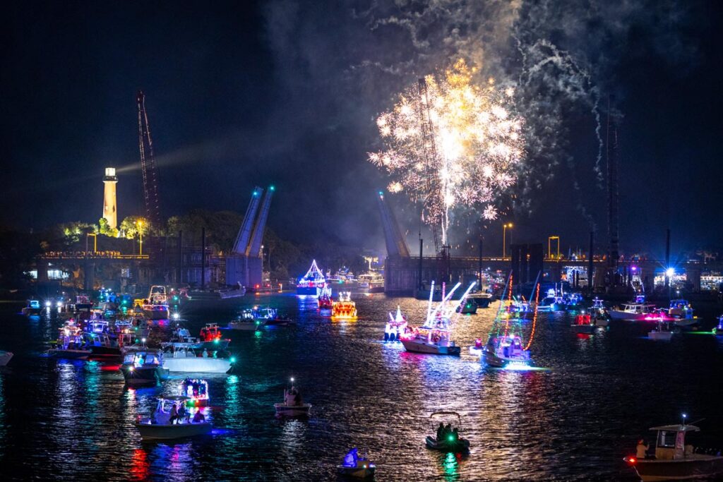 Register for the Palm Beach Holiday Boat Parade. Photo by Sean Paul